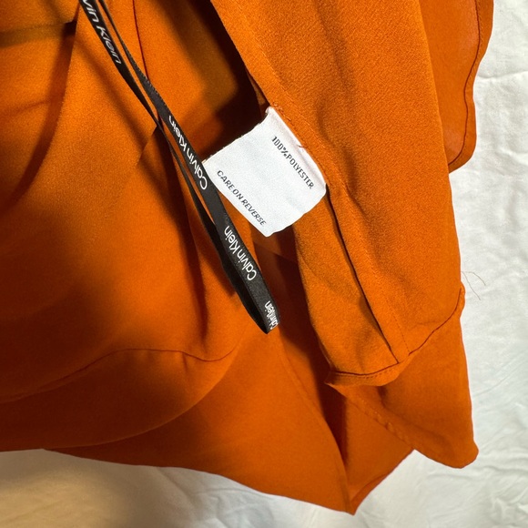 Calvin Klein Burnt Orange Capped Sleeve V Neck Blouse - Picture 3 of 7